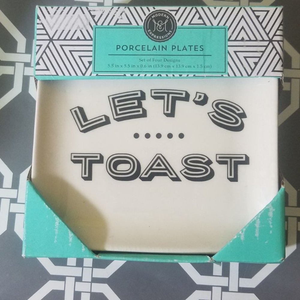 Modern Exp Let's Toast Porcelain plates set of 4